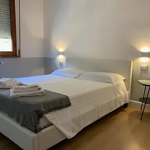 Rosso Charming Vaticano Bed & Breakfast Roma